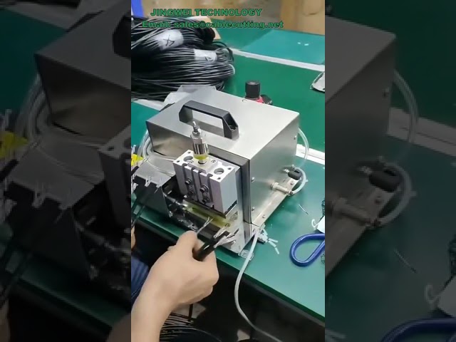 Máy nắn thẳng cáp mạng 809D - Máy xoắn dây chống nhiễu USB cho dây chuyền tự động hóa