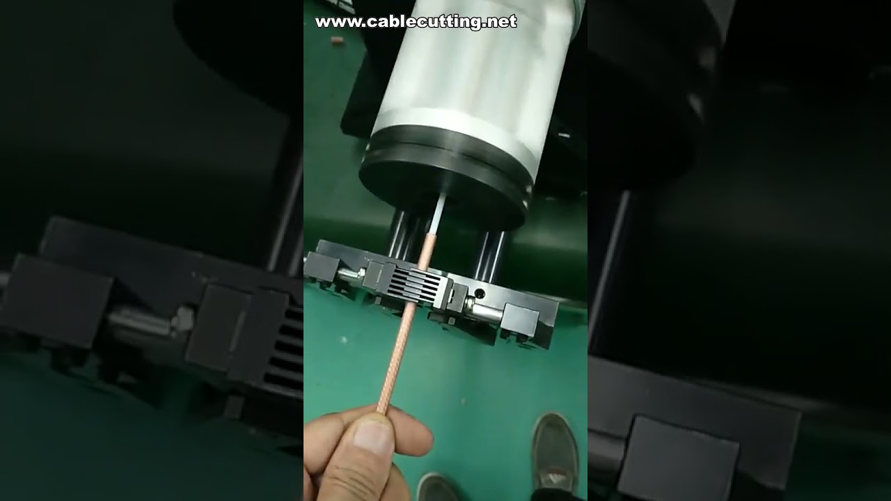 Máy tuốt dây cáp quay tự động – Máy bóc vỏ cáp điện & cáp đồng trục chuyên nghiệp