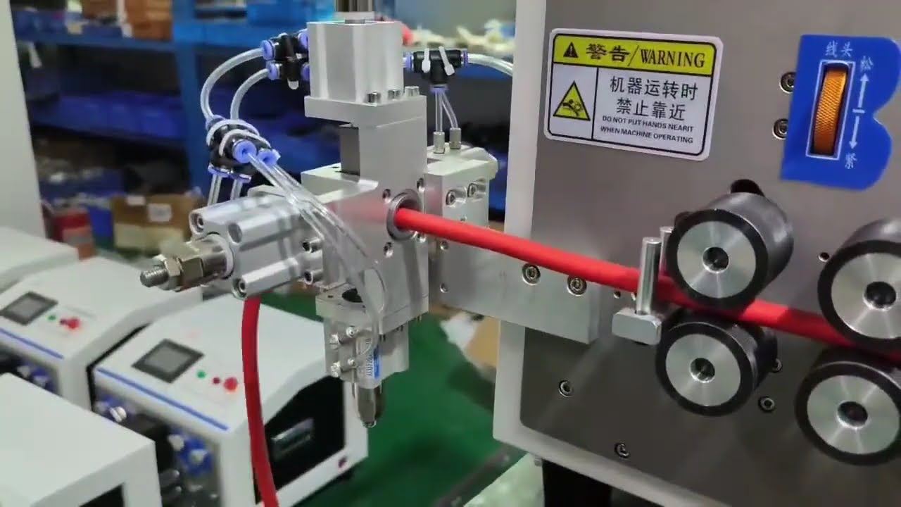 Máy tuốt dây tự động hoàn toàn - Tuốt đầu và giữa dây chính xác