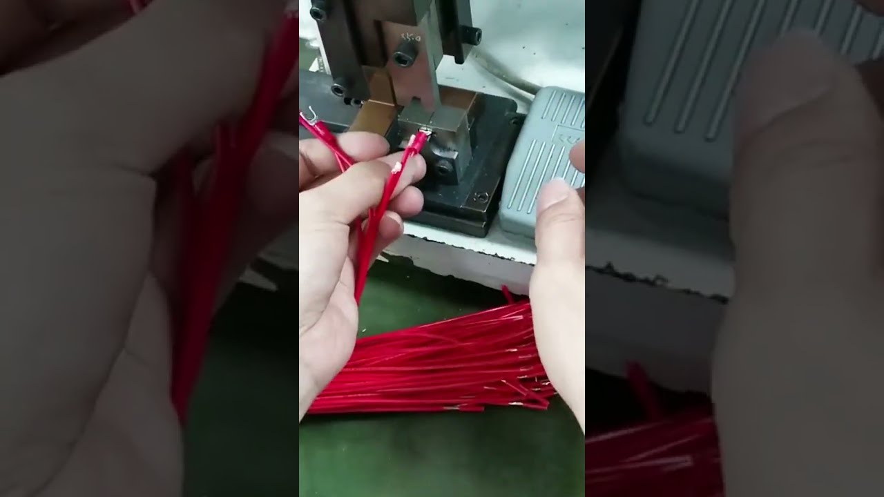 Máy Ép Đầu Cos Có Định Vị Khuôn Đơn Hạt, Ép Nguội - Thiết Bị Nhà Máy