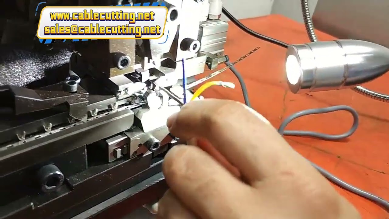 Máy Tuốt Dây và Bấm Đầu Cốt Super Mute - Tự Động Hóa Hiệu Quả, Vận Hành Êm Ái