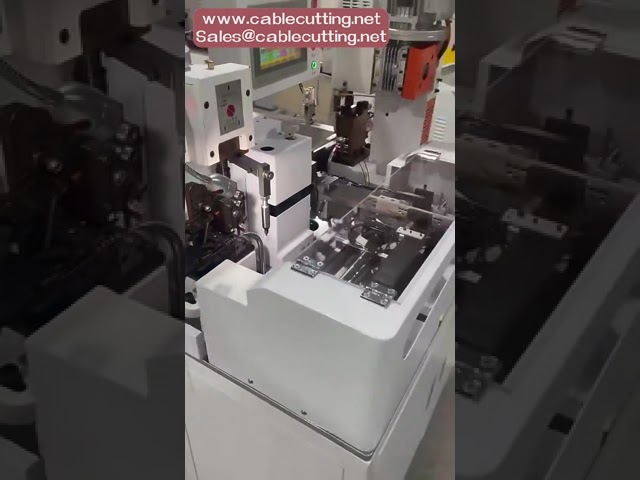 Máy tuốt dây và bấm đầu cốt tự động hoàn toàn - Xử lý 5 dây cùng lúc