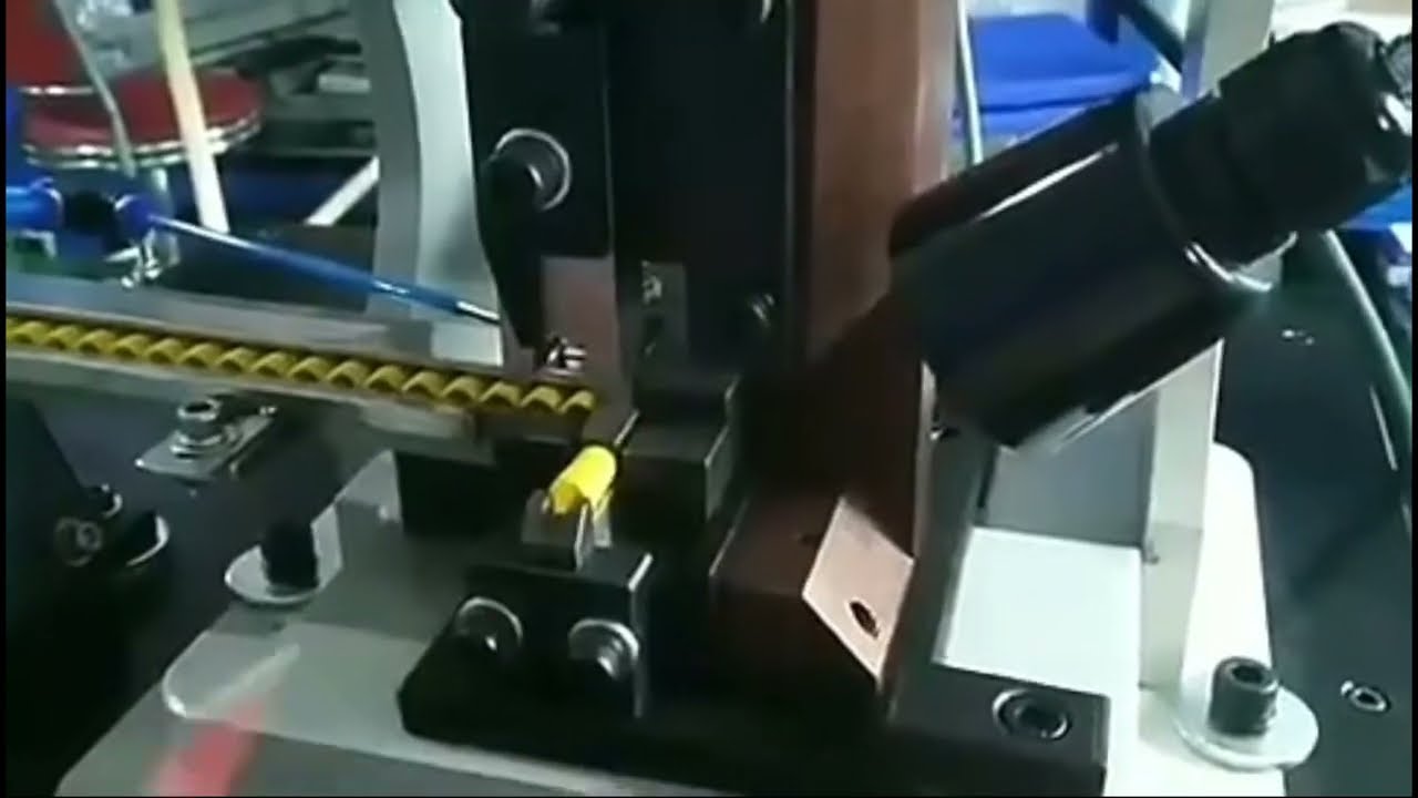 Máy Ép Đầu Cáp Dây Điện Ống Cách Điện Dạng Rung 2-4 Tấn