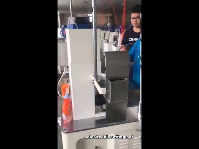 Máy tự động cắt, tuốt, bấm đầu cáp và lắp phích cắm chống nước hiệu quả cao