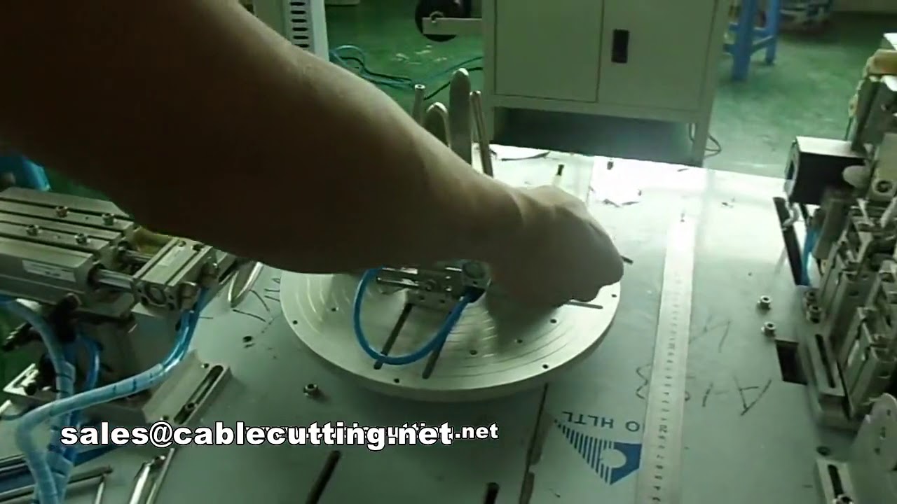 Máy quấn và buộc cáp tự động - Dành cho dây hình số 8 và hình tròn