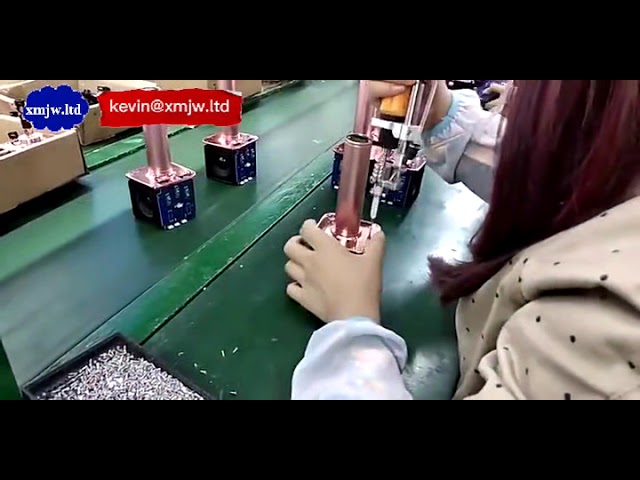 Máy Vặn Vít Điện Không Chổi Than Bán Tự Động Kèm Bộ Cấp Vít Tự Động