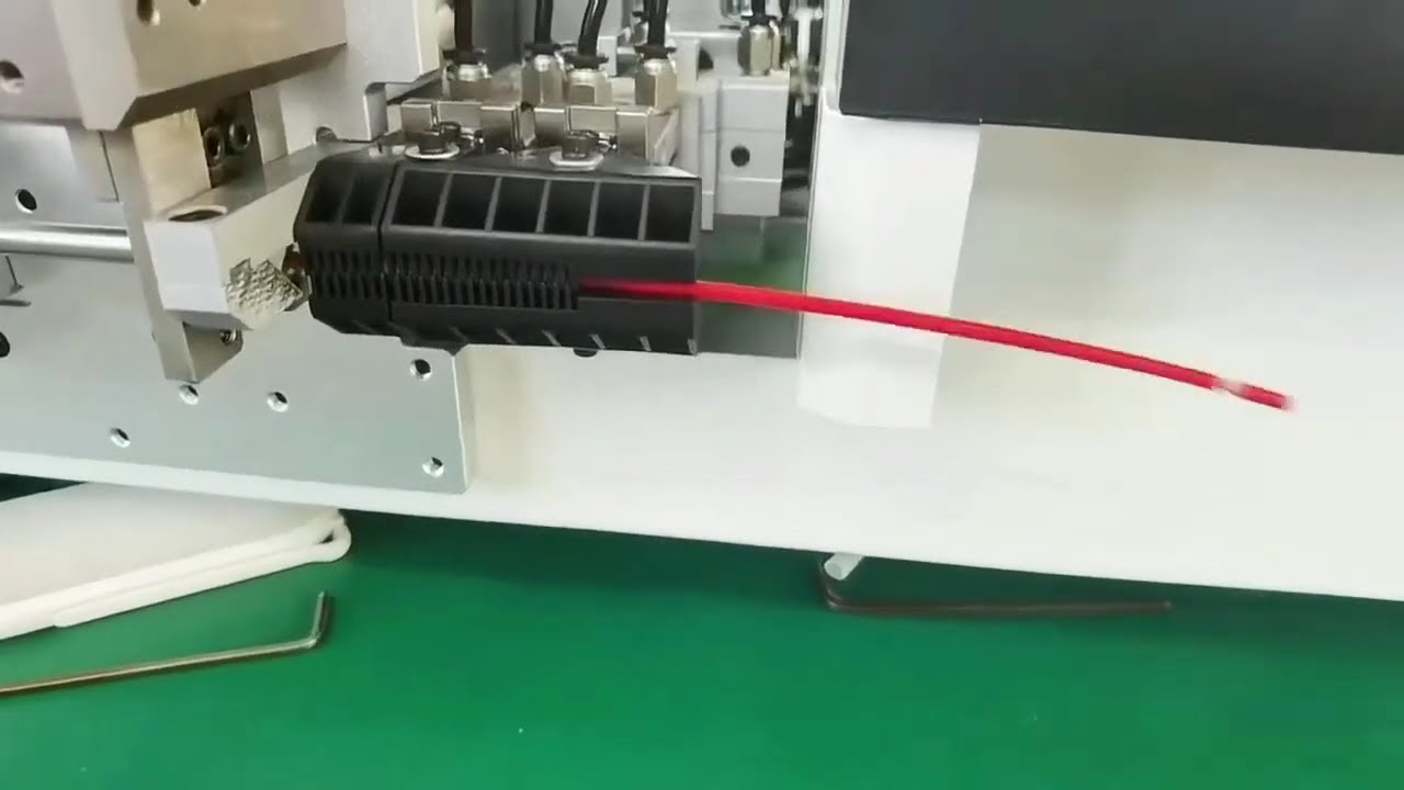 Máy Đánh Số Dây Tự Động 121 - Đa Năng, Tích Hợp Hoàn Chỉnh Cho Sản Xuất Thông Minh
